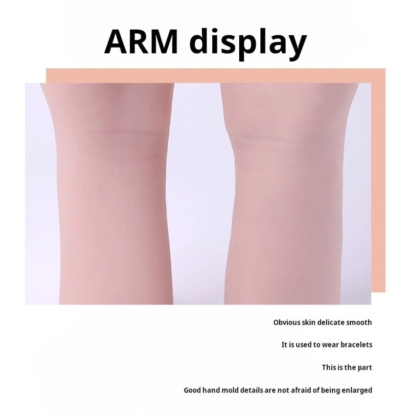 Silicone Hand Model for Tattoo Training with Realistic Skin Texture
